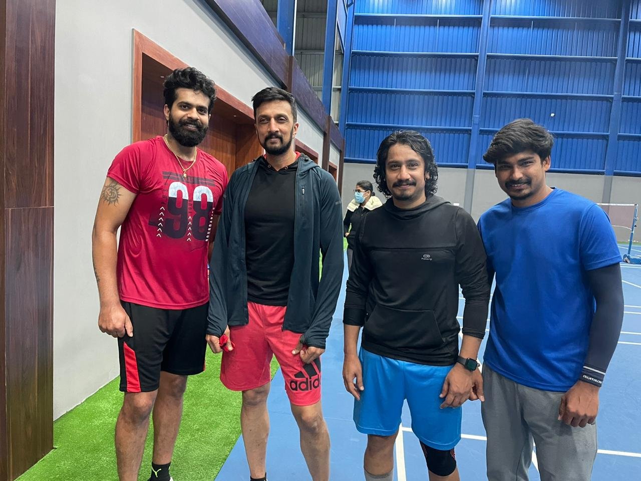 ಕ್ರಿಕೆಟ್‌ ಆಯ್ತು, ಇನ್ನೂ ಬ್ಯಾಡಿಂಟನ್‌ ಕಿಚ್ಚು ಹೊತ್ತಿಸ್ತಾರಾ ಕಿಚ್ಚ..?