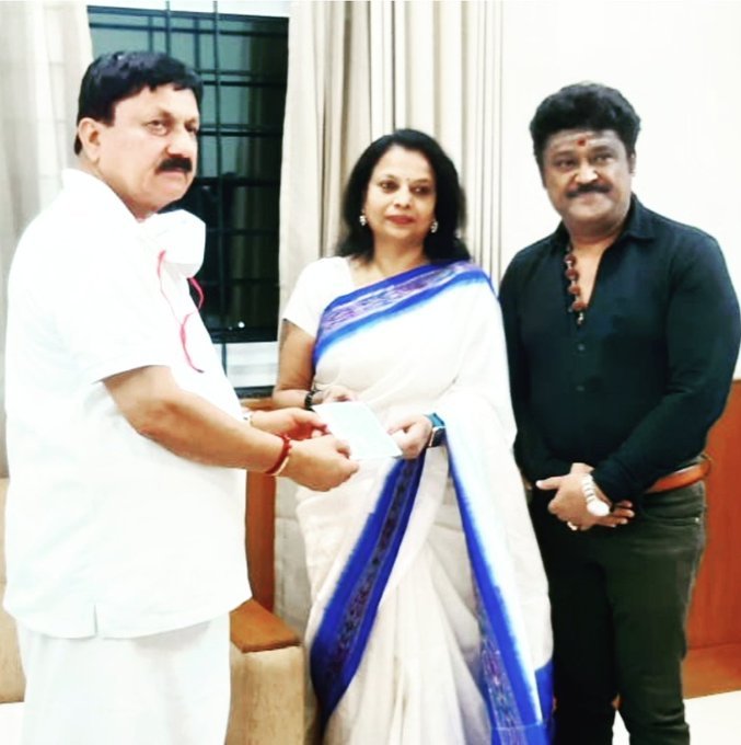 ಮೈಸೂರು ಗ್ಯಾಂಗ್ ರೇಪ್ ಪ್ರಕರಣ ಭೇದಿಸಿದ ಪೋಲೀಸರಿಗೆ 1ಲಕ್ಷ ಬಹುಮಾನ ನೀಡಿದ ನಟ ಜಗ್ಗೇಶ್