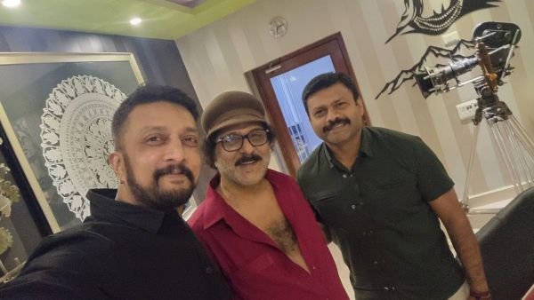 ‘ಕ್ರೇಜಿ ಸ್ಟಾರ್’ ನನ್ನು ಭೇಟಿಯಾದ ಕಿಚ್ಚ ಸುದೀಪ್