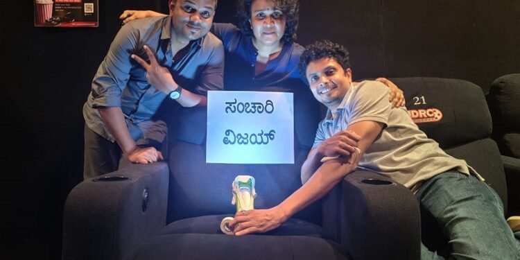‘ಪುಕ್ಸಟ್ಟೆ ಲೈಫು’ಪ್ರೀಮಿಯರ್ ಶೋ : ಸಂಚಾರಿ ವಿಜಯ್ ಗೆ ಸೀಟ್ ರಿಸರ್ವ್ ಮಾಡಿದ ಚಿತ್ರತಂಡ