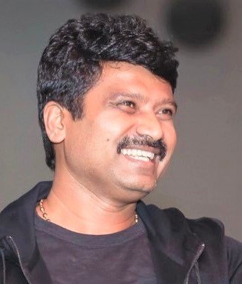 ಹುಟ್ಟುಹಬ್ಬ ಸಂಭ್ರಮದಲ್ಲಿ ಜೋಗಿ ಪ್ರೇಮ್..!