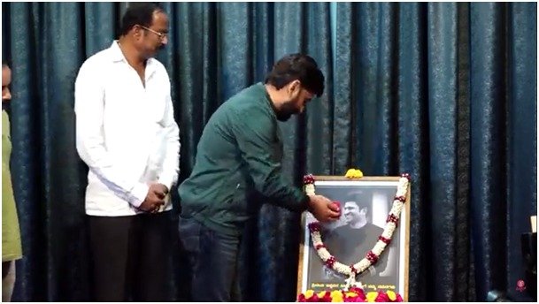 ಅಪ್ಪುಗೆ ಭಾವುಕರಾಗಿ ನಮನ‌ ಸಲ್ಲಿಸಿದ 100 ಚಿತ್ರತಂಡ!