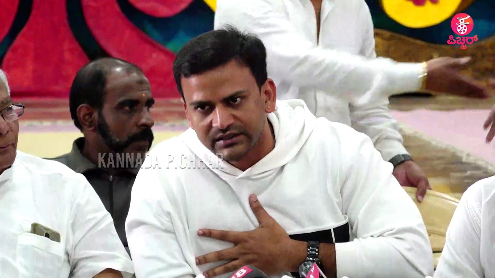 ಚಿತ್ರರಂಗದಲ್ಲಿಲ್ವಾ ಒಗ್ಗಟ್ಟು , ಸಾಕ್ಷಿ ಹೇಳ್ತಿದ್ದಾರೆ ಮನ್ಸೋರೆ, ಸುಮನಾ ಕಿತ್ತೂರು