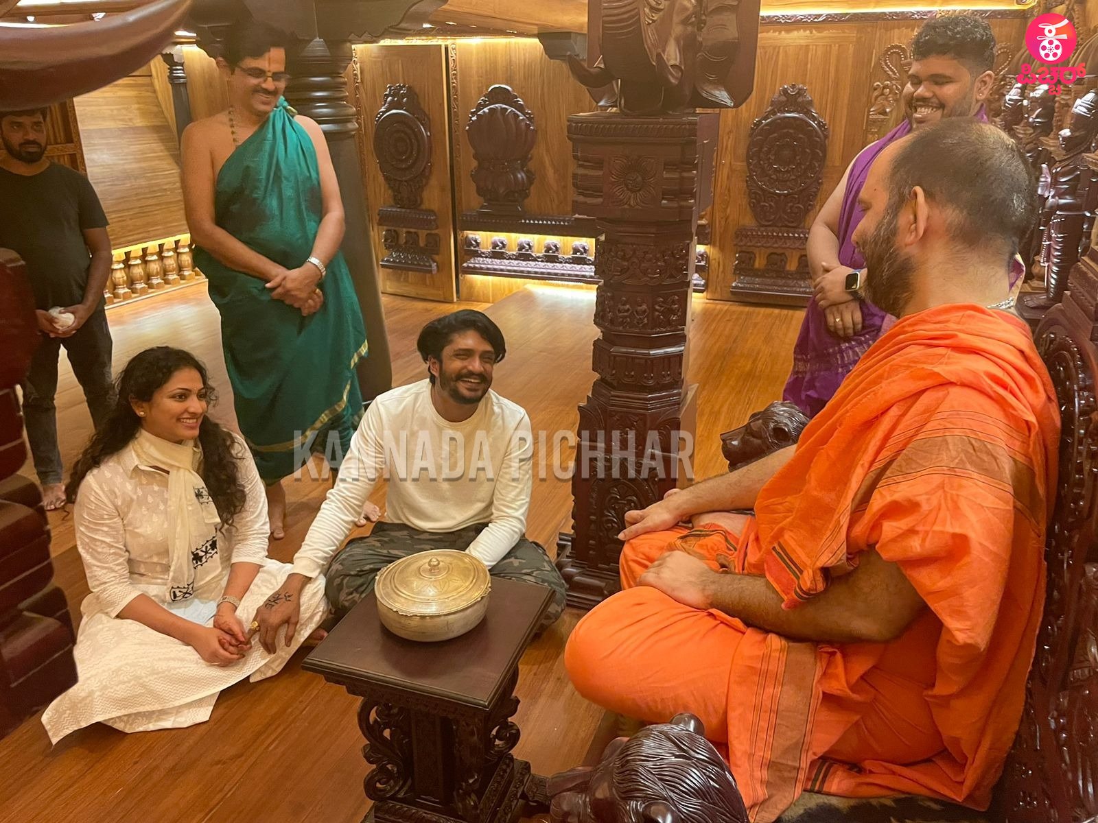 ಮದುವೆಗೂ ಮುನ್ನ ಟೆಂಪಲ್‌ ರನ್‌ ಶುರು ಮಾಡಿದ ವಸಿಷ್ಠ-ಹರಿಪ್ರಿಯಾ