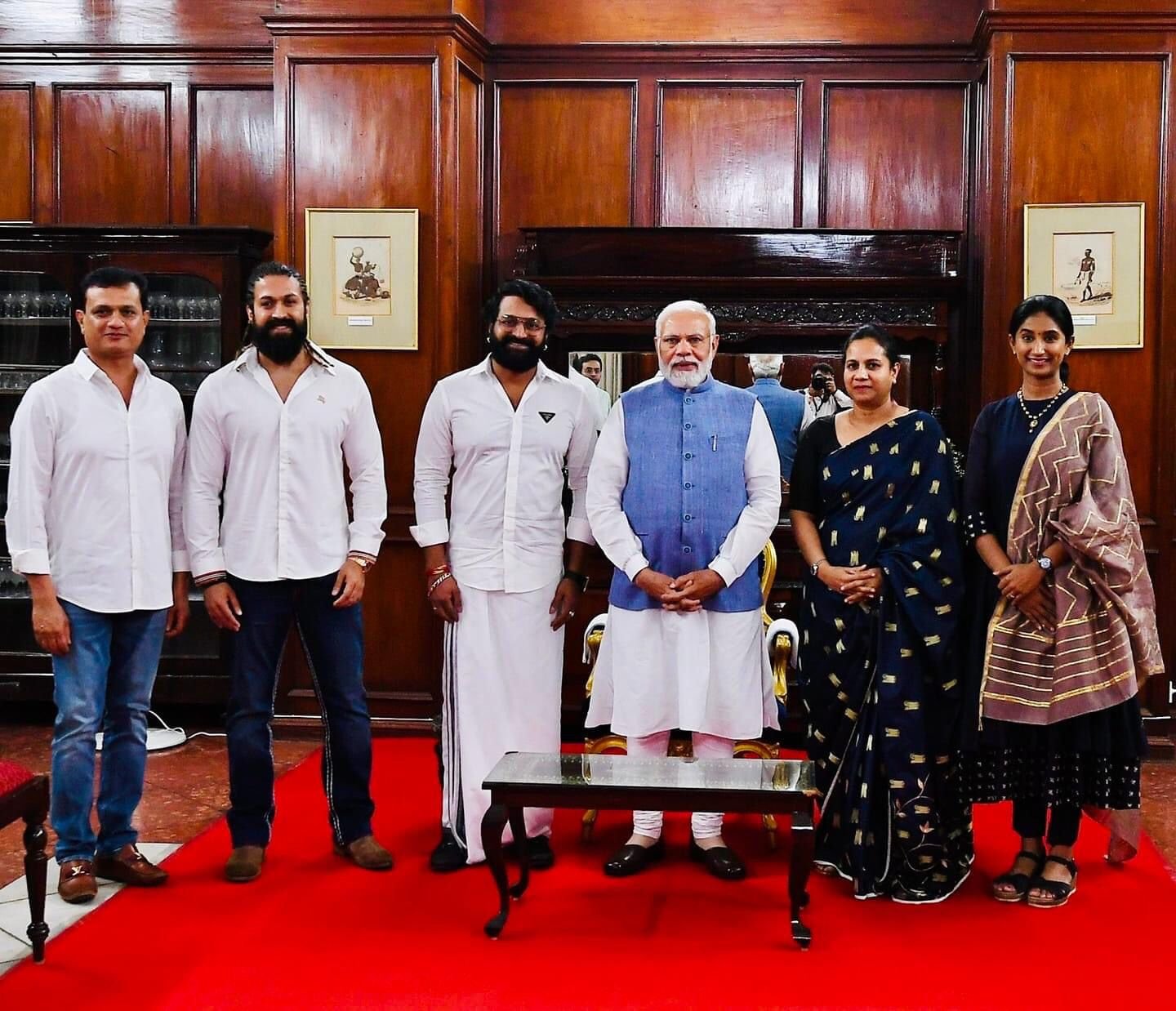 ಪ್ರಧಾನಿ ಜೊತೆ ರಿಷಬ್-ರಾಕಿ ಭಾಯ್‌ ಏನ್‌ ವಿಷ್ಯಾ ಗೊತ್ತಾ ?