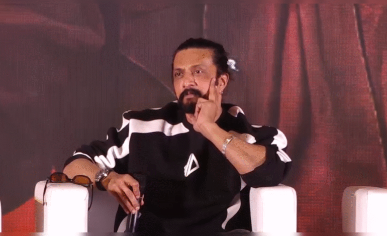 ಮಾರ್ಕ್ ಕಥೆ ಬಗ್ಗೆ ಸುಳಿವು ಕೊಡ್ತು ಟ್ರೇಲರ್! ಕಿಚ್ಚ ಸಖತ್ ಮಾಸ್